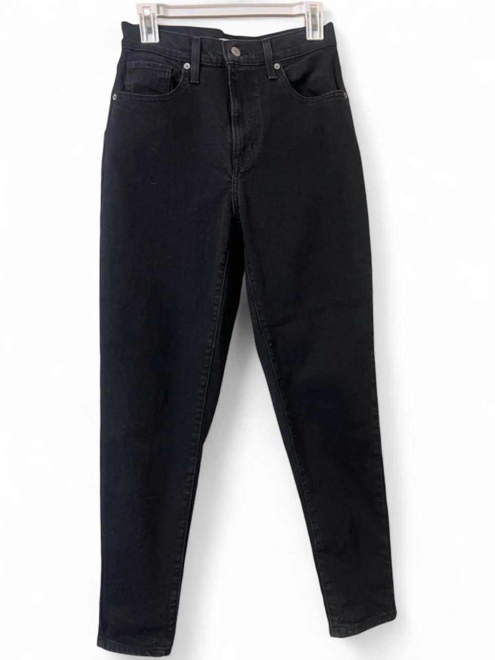 Levi’s high waisted mom jeans